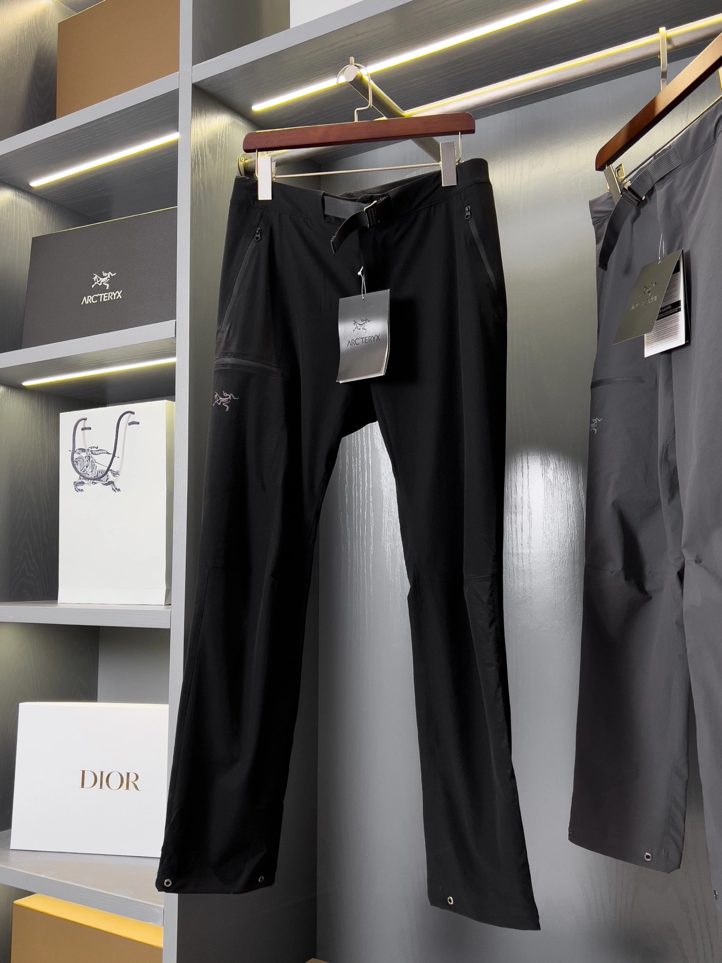 wg.luxury- 1r3t5ryx 2colour item:E-F020H2709-2